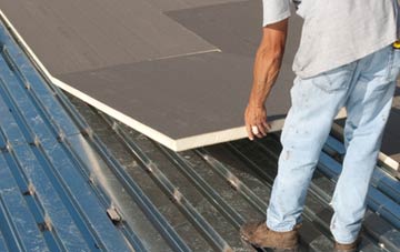 benefits of insulating Plain Spot flat roofing